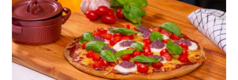 Pizza caprese - Como fazer no micro-ondas com grill